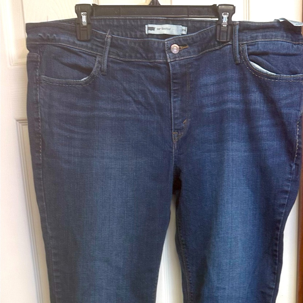 Women’s Plus Size Boot Cut Levi Denim Jeans